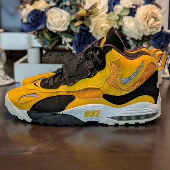 B31 NIKE Air Max Speed Turf "Steelers" Sneaker - Picture 1 of 11